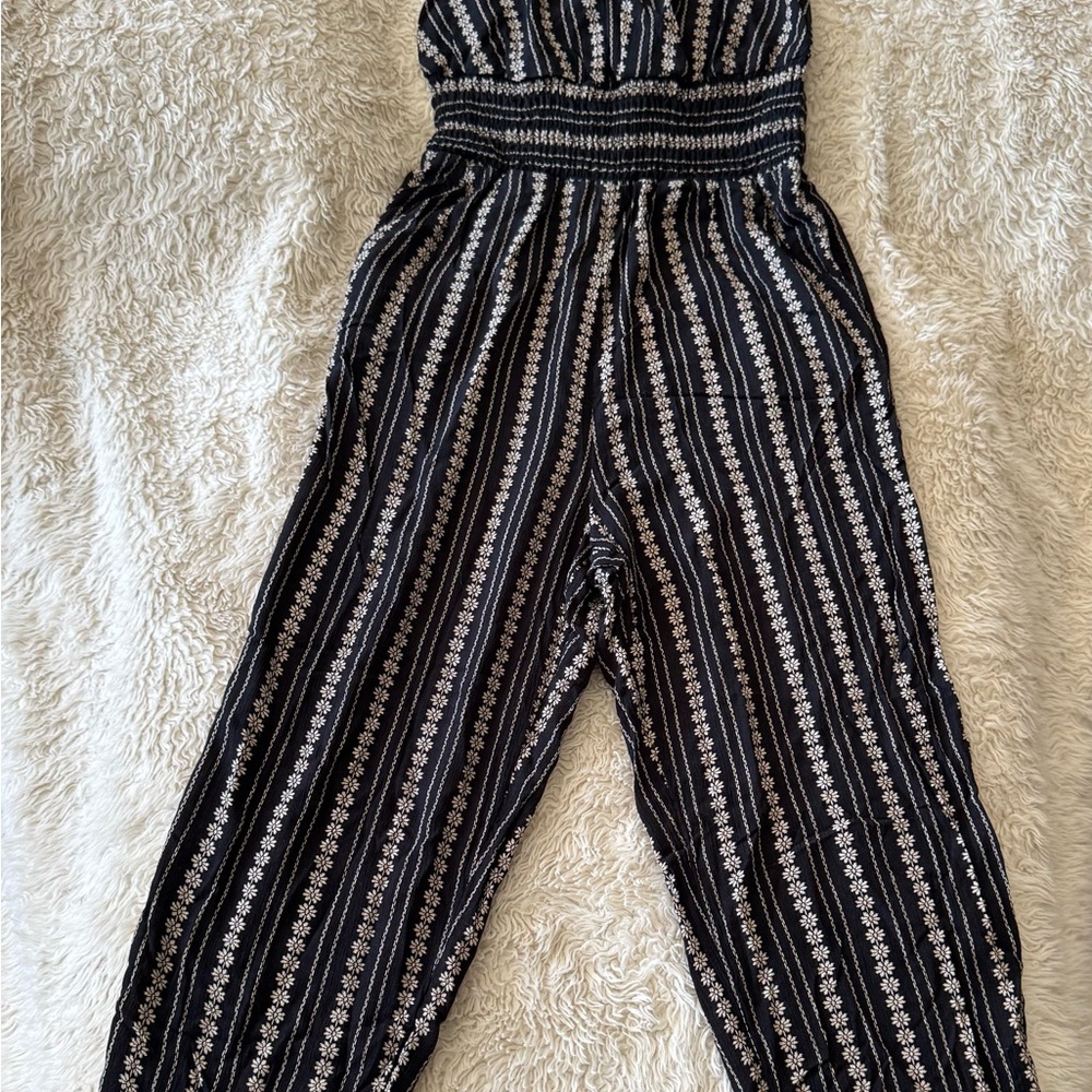 American Eagle Floral striped halter cropped jumpsuit small - Picture 3 of 13